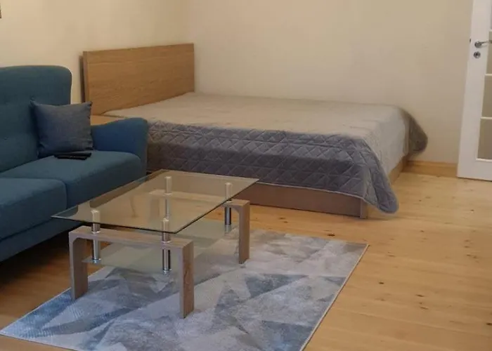 شقة Sunny And Charming Domain For Your In *