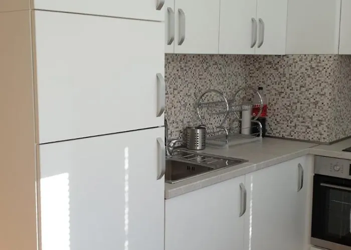 Sunny And Charming Domain For Your In شقة *